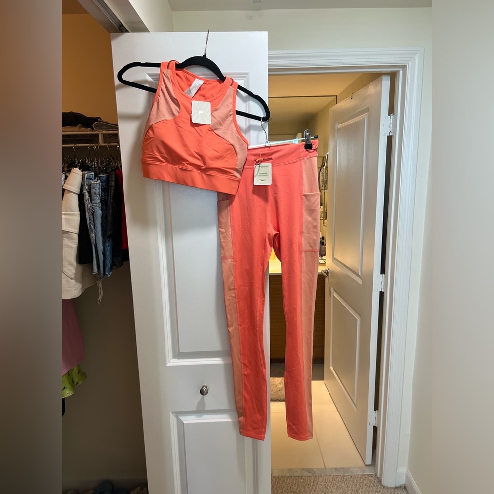 Fabletics Bungee leggings motionless 365 high waisted  Tall & sports bra set